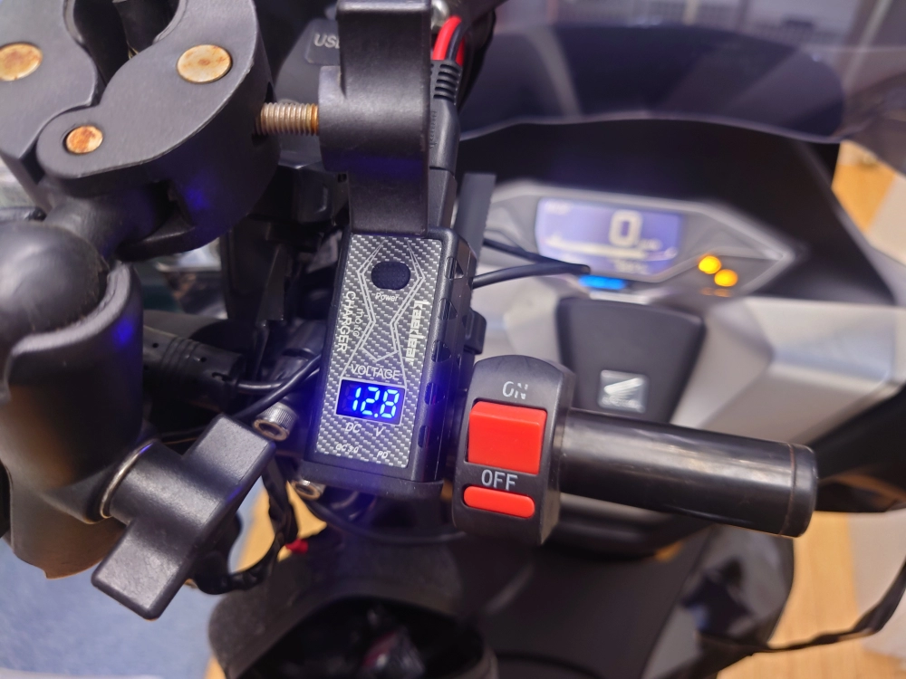 PCX,Kaedear,KDR-M2,電圧計